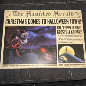 The Nightmare Before Christmas ‘The Haunted Herald’ Wall Decor
